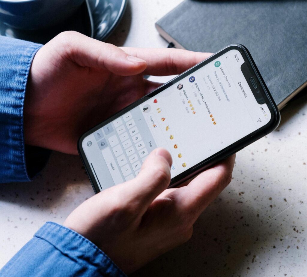 difusión de conversaciones privadas