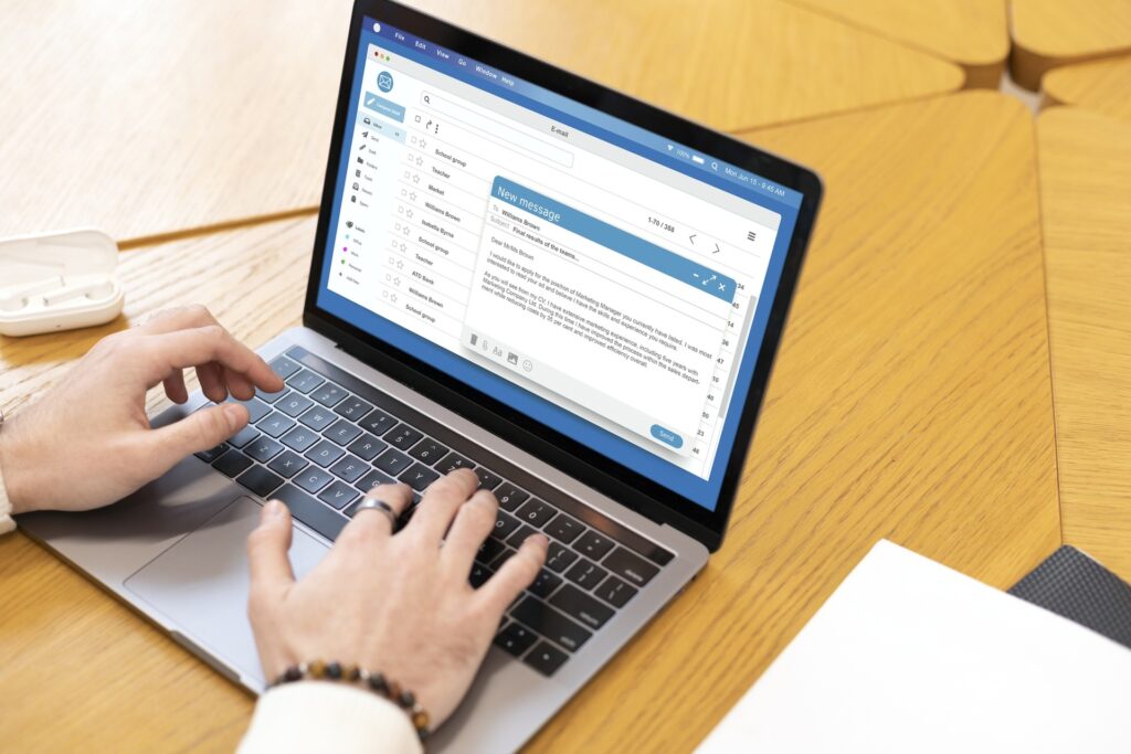 copia oculta en los emails